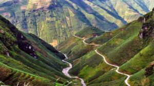 Cung đường đèo Hà Giang giữa cao nguyên đá