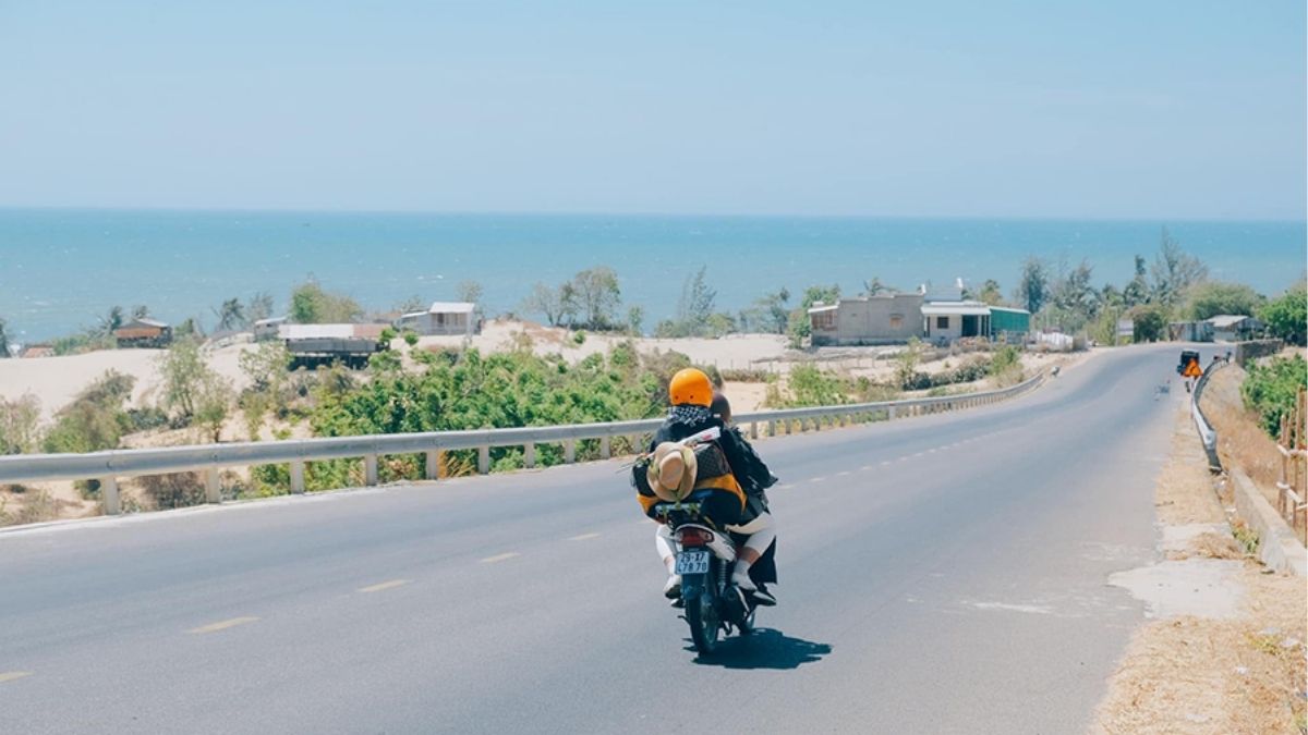 Người đi phượt trên cung đường giữa thiên nhiên Việt Nam