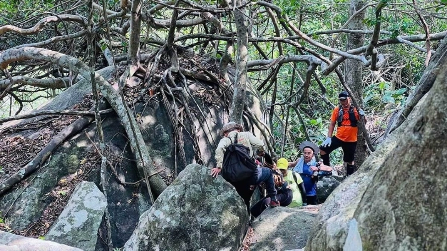 Các tuyến đường trekking núi Bà Đen