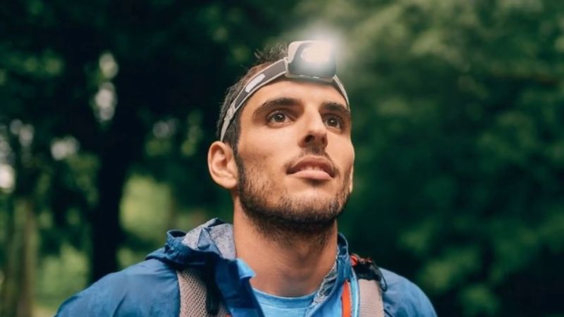 Đèn Pin Đội Đầu Dùng Để Trekking Và Cắm Trại: Đánh Giá & Cách Chọn 4 Top 3 loại đèn pin đội đầu cho trekking và cắm trại